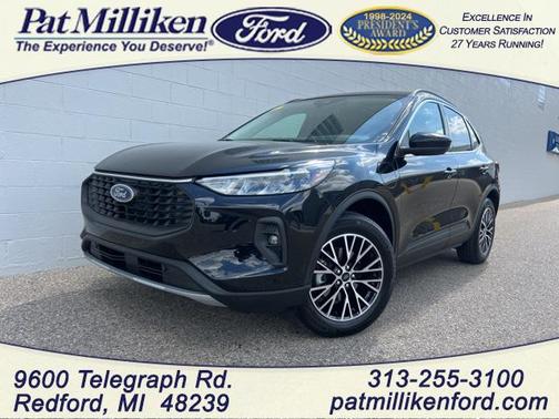 2025 Ford Escape PHEV SE