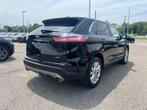 Agate Black Metallic 2023 Ford Edge Titanium