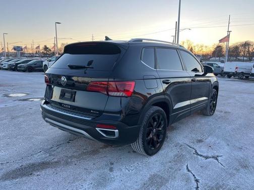 2023 Volkswagen Taos 1.5T SE