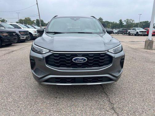 Carbonized Gray Metallic 2024 Ford Escape ST-Line