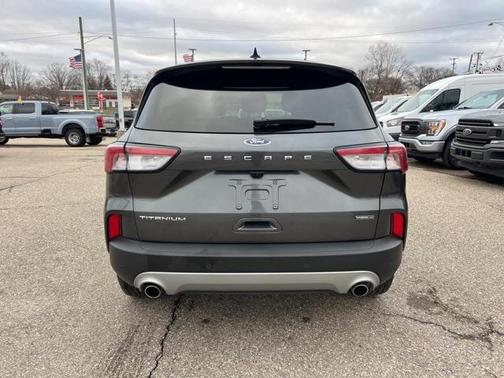 2020 Ford Escape Titanium