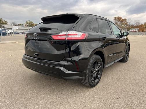 2024 Ford Edge ST Line