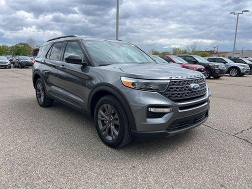 Carbonized Gray Metallic 2024 Ford Explorer XLT
