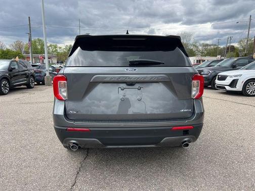 Carbonized Gray Metallic 2024 Ford Explorer XLT