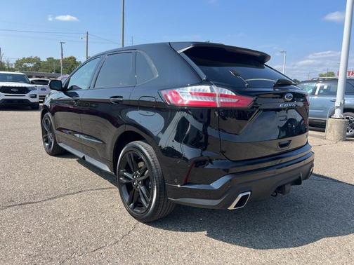 2024 Ford Edge ST