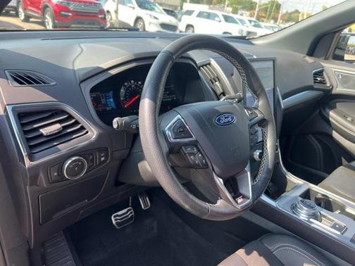 2024 Ford Edge ST