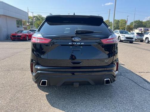 2024 Ford Edge ST