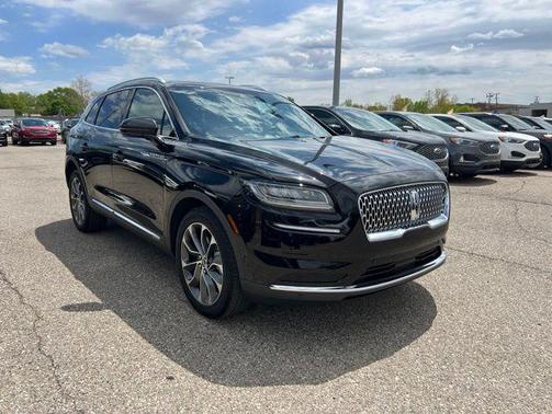 Infinite Black Metallic Clearcoat 2023 Lincoln Nautilus Reserve