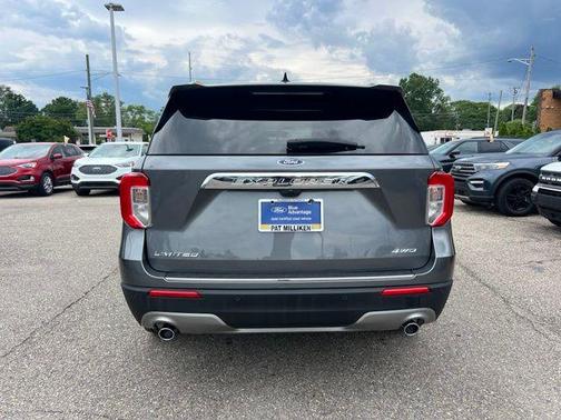Carbonized Gray Metallic 2023 Ford Explorer Limited