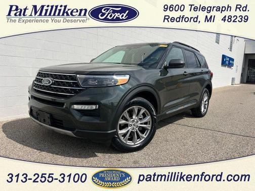 Green Metallic 2022 Ford Explorer XLT