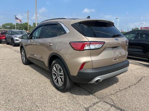 2021 Ford Escape SEL