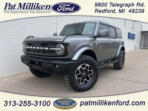 2023 Ford Bronco Outer Banks