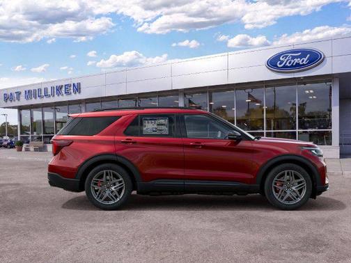 Ruby Red Metallic Tinted Clearcoat 2027 Ford Explorer ST