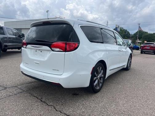 2017 Chrysler Pacifica Limited