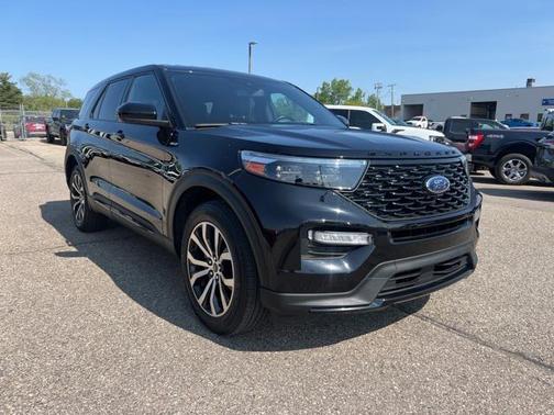 2022 Ford Explorer ST-Line