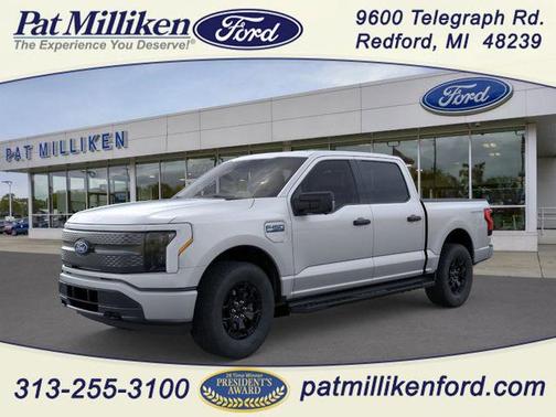 Iconic Silver Metallic 2025 Ford F-150 Lightning XLT