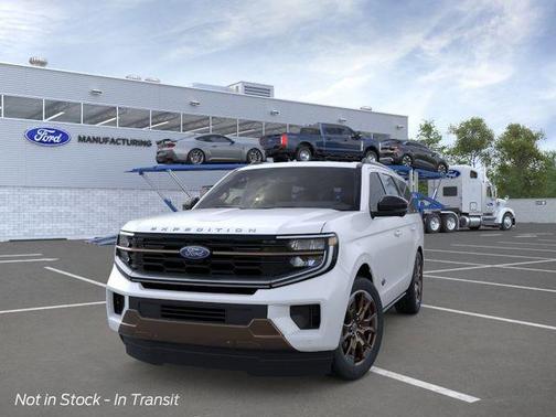 Star White Metallic Tri-Coat 2026 Ford Expedition King Ranch
