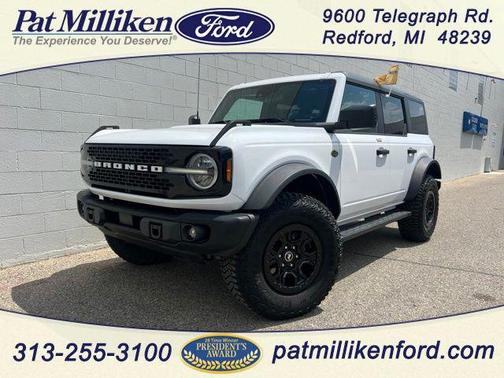 Oxford White 2023 Ford Bronco Wildtrak