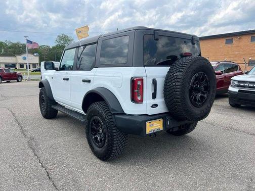 Oxford White 2023 Ford Bronco Wildtrak