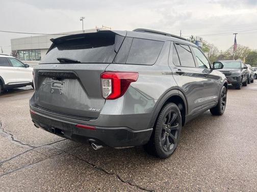 2023 Ford Explorer ST-Line