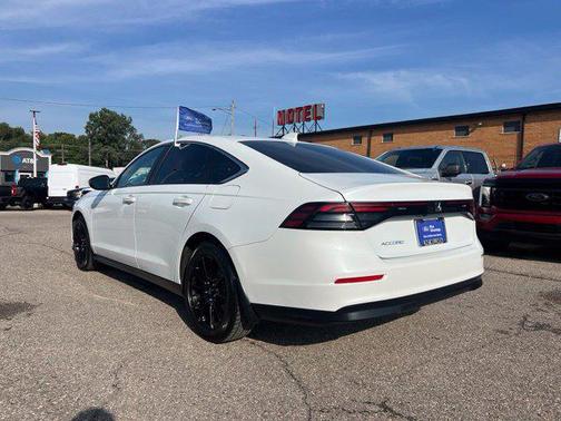 Platinum White Pearl 2023 Honda Accord LX 1.5T