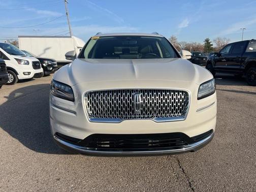 2022 Lincoln Nautilus Standard