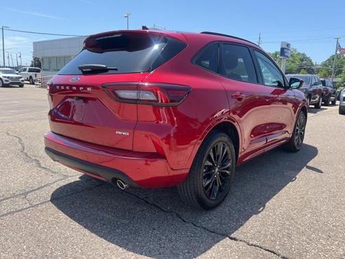 2024 Ford Escape ST-Line Elite