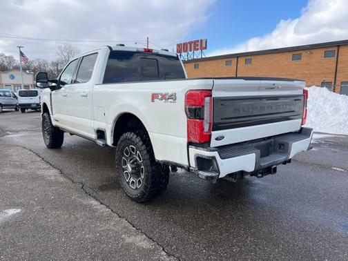 2025 Ford F-350 Platinum