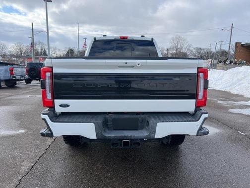 2025 Ford F-350 Platinum