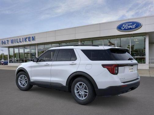 Space White Metallic 2026 Ford Explorer Active