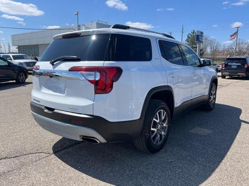 2022 GMC Acadia AWD SLE