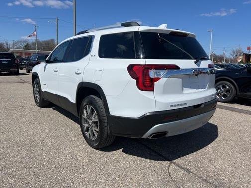 2022 GMC Acadia AWD SLE