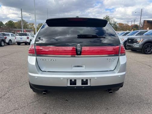 2010 Lincoln MKX Base