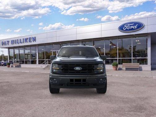 Agate Black Metallic 2026 Ford F-150 XLT