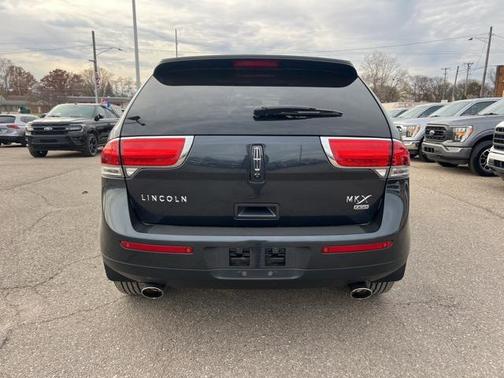 2015 Lincoln MKX Base