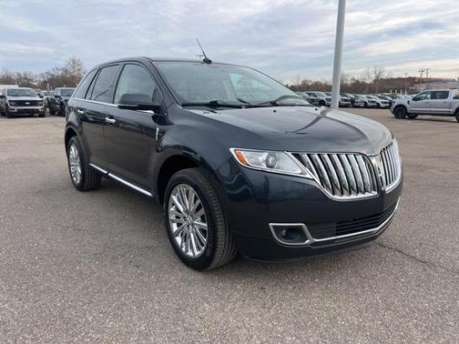 2015 Lincoln MKX Base