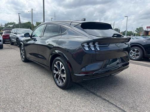 2022 Ford Mustang Mach-E Premium