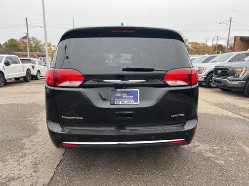 2018 Chrysler Pacifica Limited