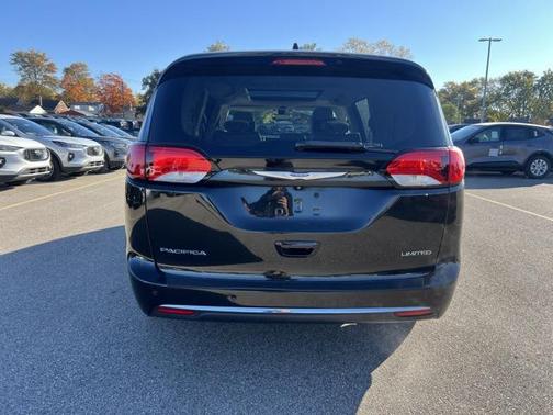2018 Chrysler Pacifica Limited