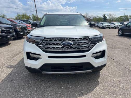 Star White Metallic Tri-Coat 2023 Ford Explorer Limited