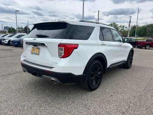 Star White Metallic Tri-Coat 2023 Ford Explorer Limited
