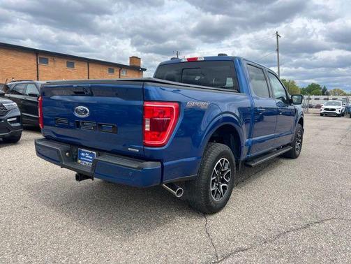 Atlas Blue Metallic 2022 Ford F-150 XLT
