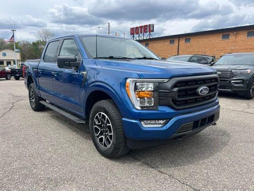 Atlas Blue Metallic 2022 Ford F-150 XLT