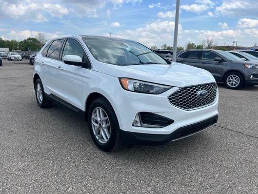 Oxford White 2023 Ford Edge SEL