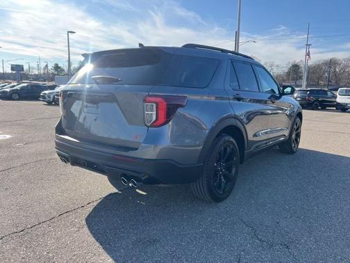2023 Ford Explorer ST