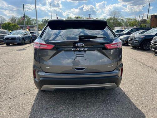 Carbonized Gray Metallic 2023 Ford Edge SEL