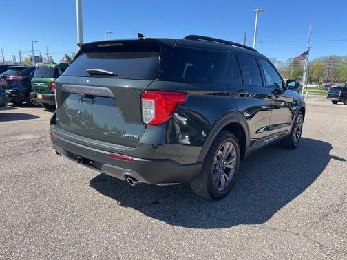 Forged Green Metallic 2024 Ford Explorer XLT