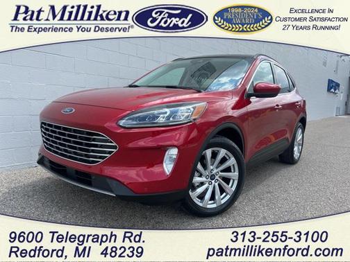 2022 Ford Escape Titanium
