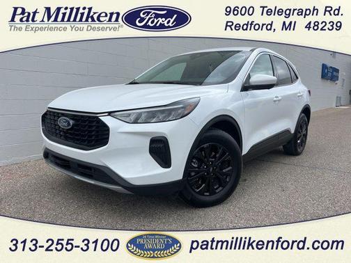 Oxford White 2023 Ford Escape Active