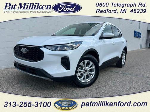 Oxford White 2023 Ford Escape Active